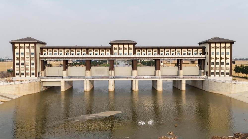 鶴壁市淇縣衛(wèi)河共產主義渠治理工程金屬結構設備與機電設備采購及安裝項目